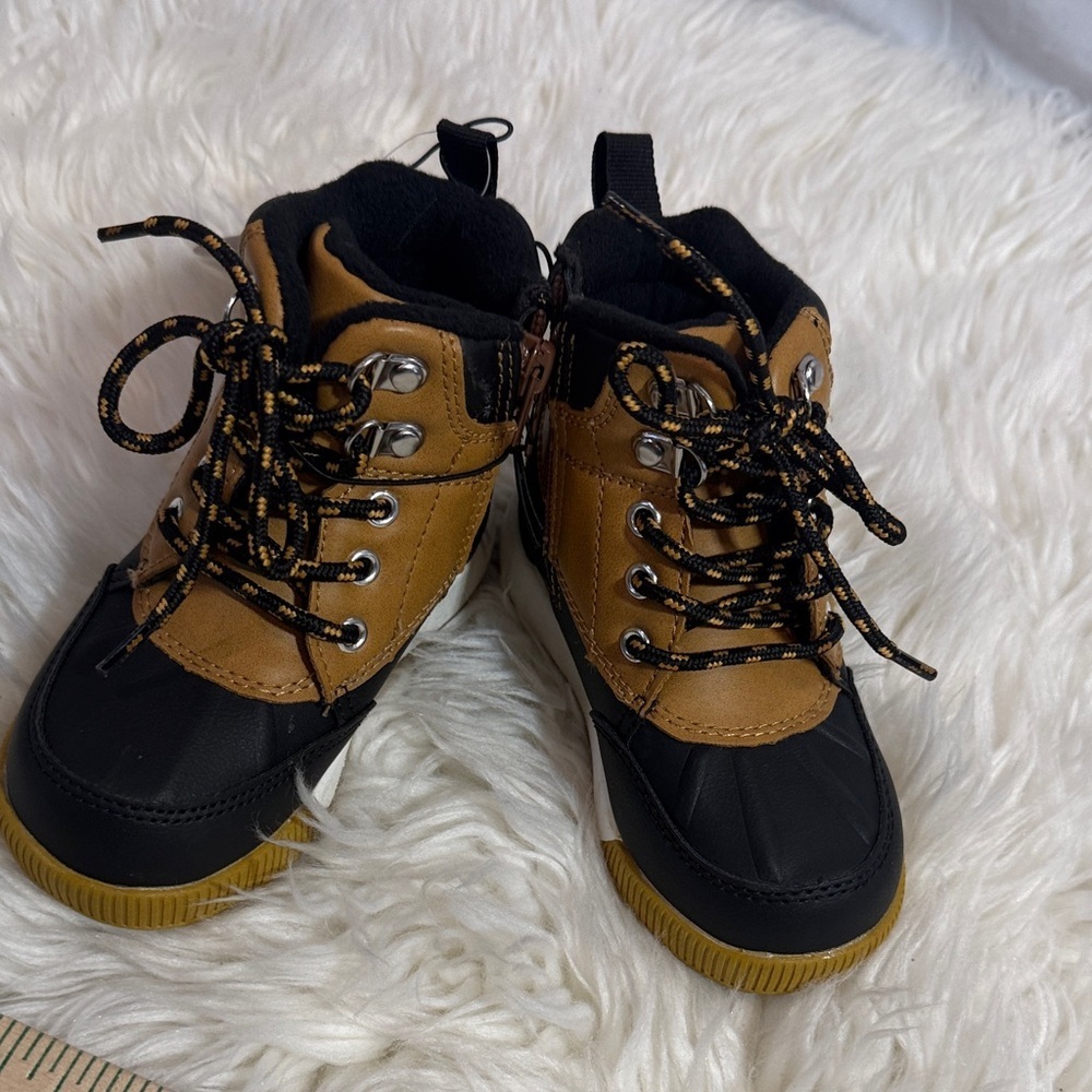 NWTKids Black and Tan Insulated Winter Boots - Temperature Rated, Skid Resistant - Picture 5 of 9